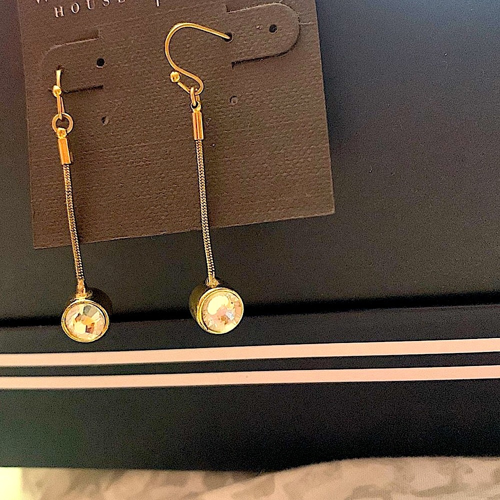 NWT gold earing